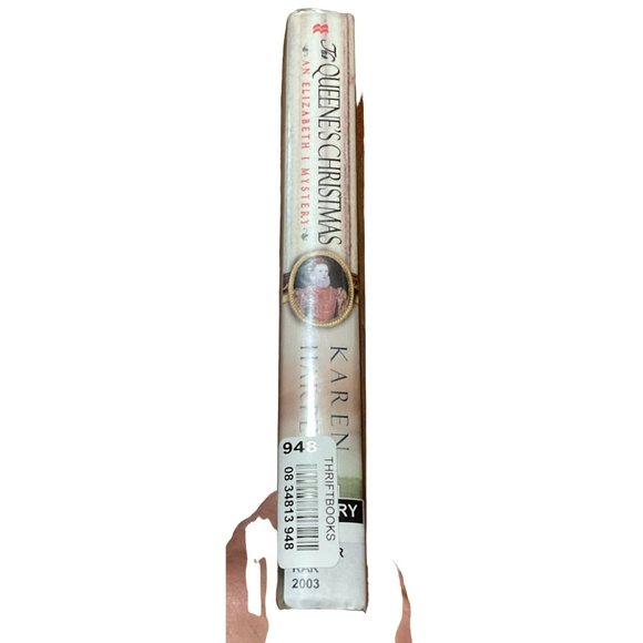 THE QUEENE'S CHRISTMAS BOOK KAREN HARPER HARD COVER BOOK DUST JACKET MYSTERY - Picture 2 of 6